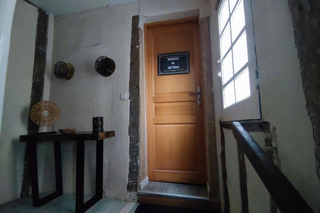 Le Joli'Mans, Appartement Refait A Neuf, Entierement Equipe, Pour 2 Personnes, Proche Quartier Historique Et Centre Le Mans Bagian luar foto